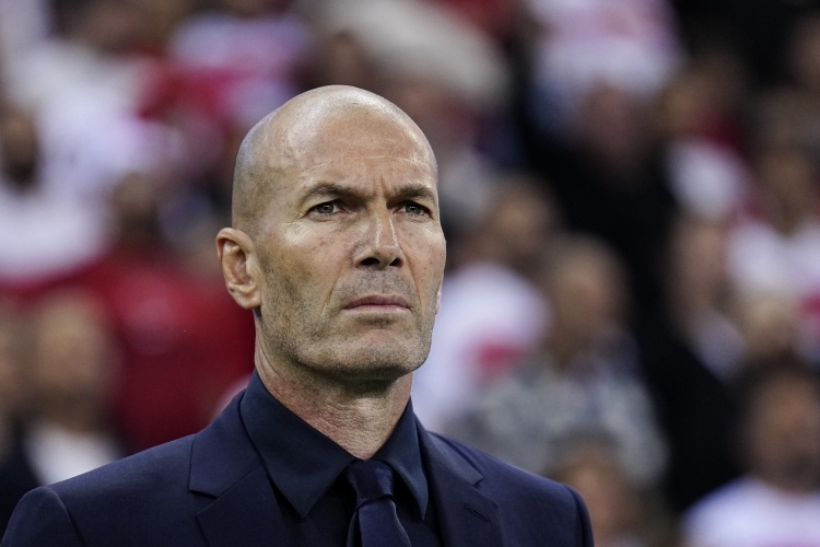 法媒:法国队将在11月6日公布大名单,登贝莱大概率因伤缺阵 法媒:法国队将在11月6日公布大名单,登贝莱大概率因伤缺阵